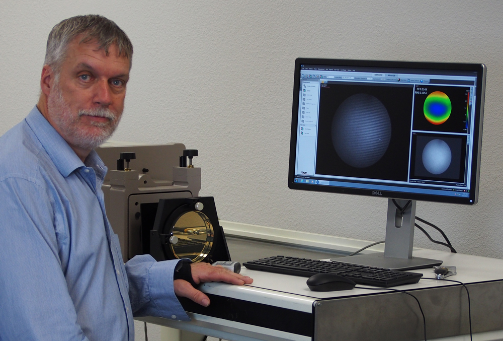 Dwight Lindsey with Zygo Phase Shift Interferometer